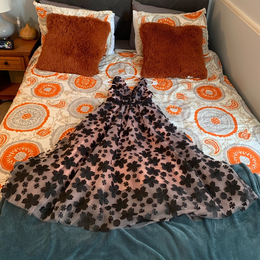 Anthropologie size 0 midi dress